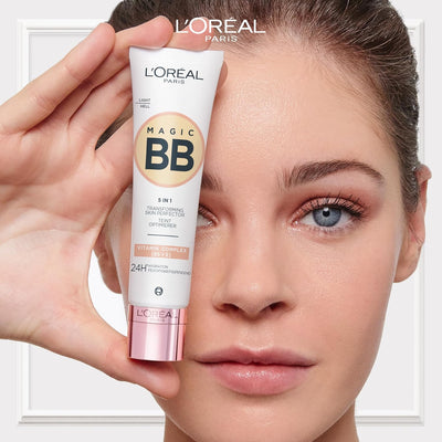 L'Oréal Paris, Moisturizing and Unifying Tinted Cream, With Vitamins B5 and E, Hydrated Skin Up to 24 Hours, With SPF 20, 03 Medium Light, 30 ml (packaging may vary) Greenwize